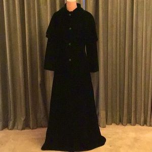 Vintage Emerald Green Velvet Evening Coat